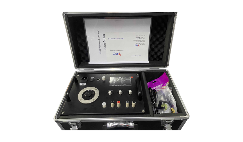 5.2 便携式振动校准仪.png